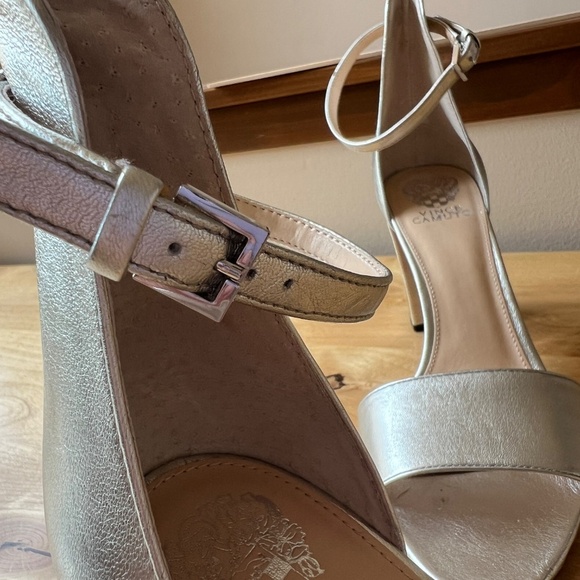 VINCE CAMUTO CORLINA ANKLE STRAP HEELED SANDAL 12M SILVER WEDDING HOLIDAY GLAM - Picture 6 of 11
